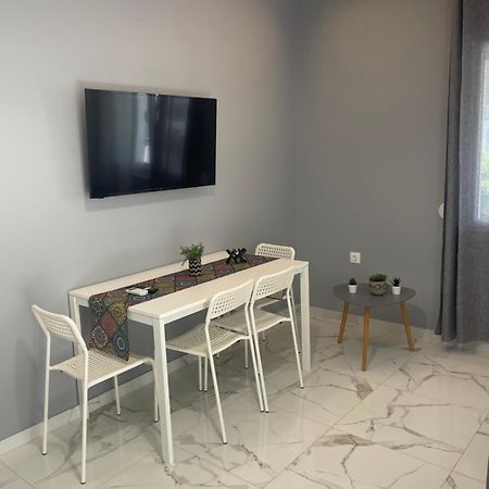 Antonis Apartment Paralia Dionysiou Kamer foto
