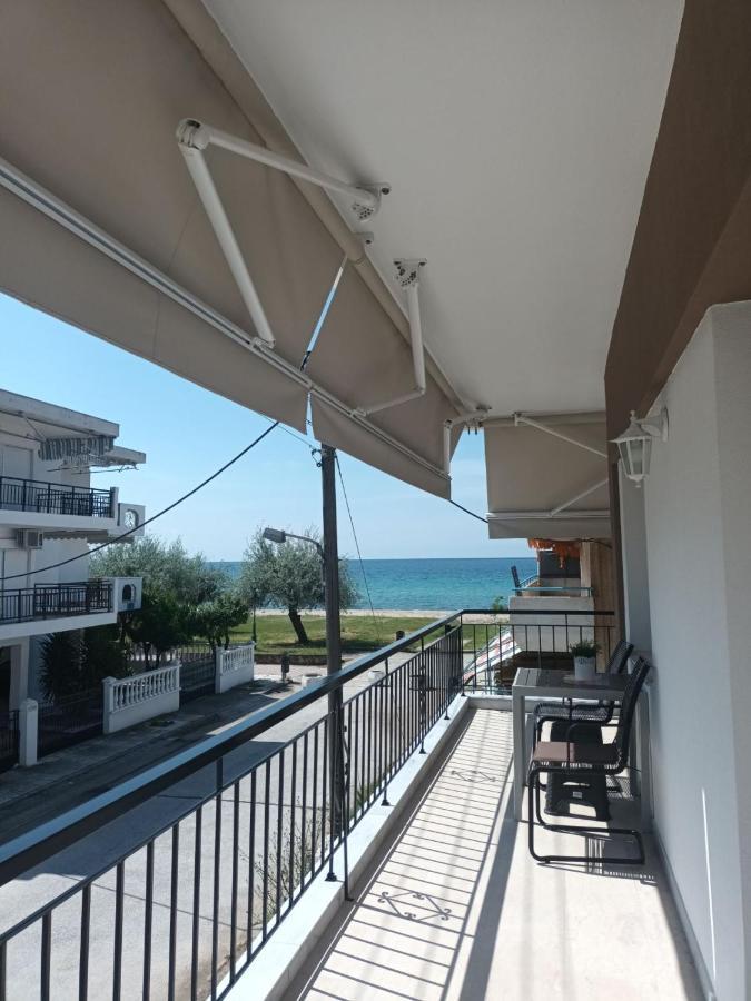 Antonis Apartment Paralia Dionysiou Buitenkant foto