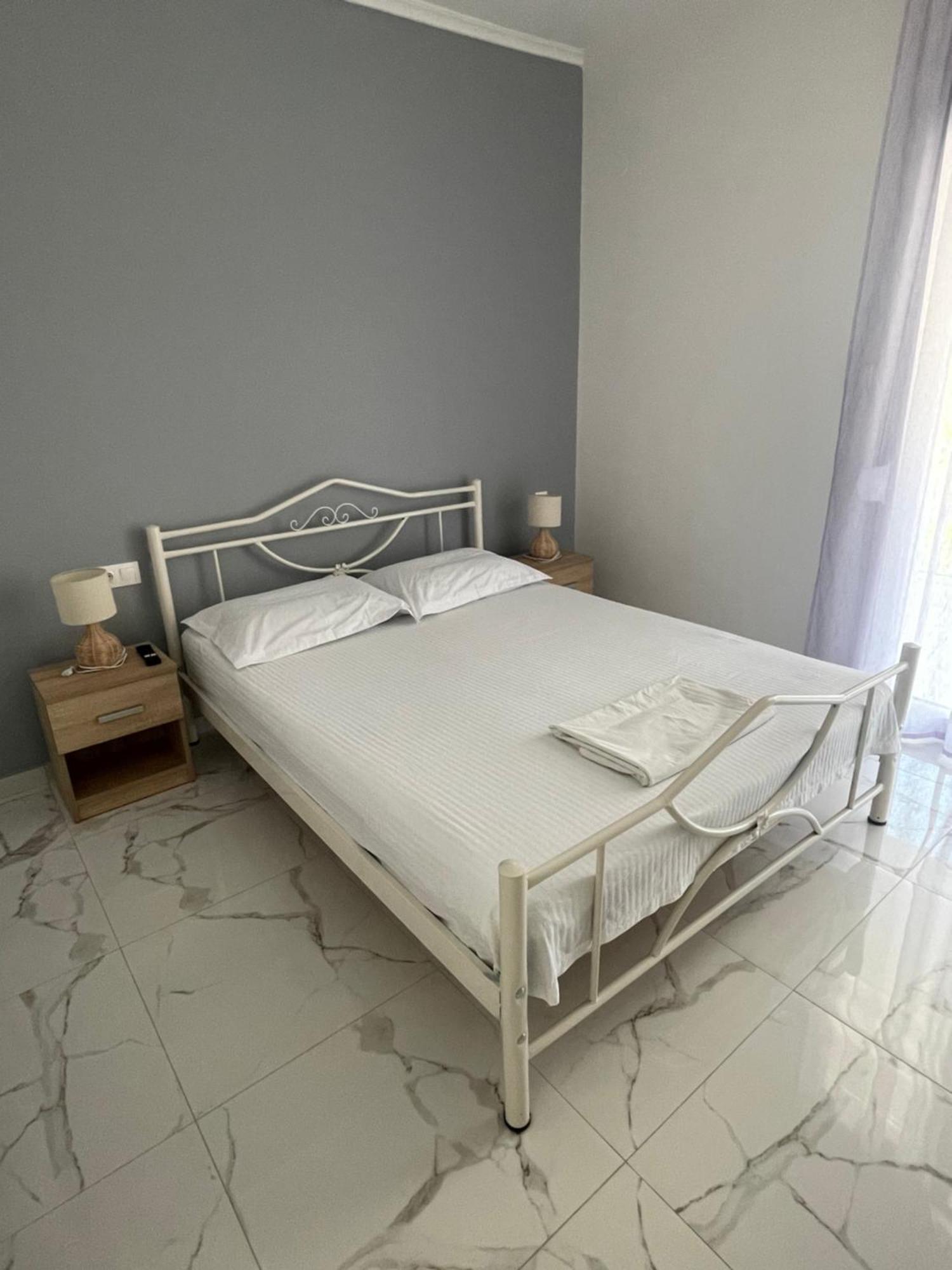 Antonis Apartment Paralia Dionysiou Kamer foto